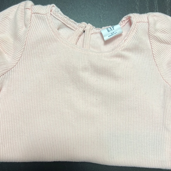 Baby gap cluny bodysuit 0-3months PINK - Picture 2 of 4